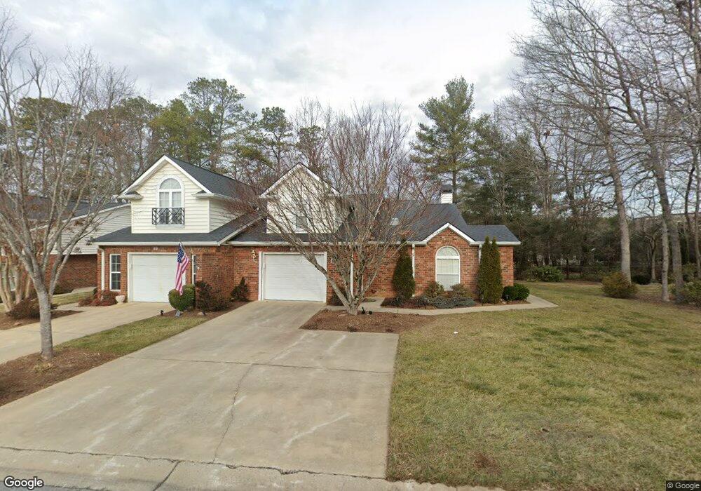 61 Lake Pointe Cir, Hendersonville, NC 28792 - photo 1