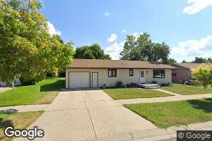 1008 Deapolis Dr, Hazen, ND 58545