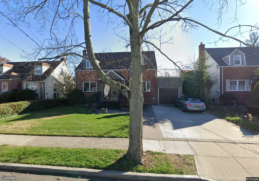 57 Hollywood Ave, Lynbrook, NY 11563 - photo 1
