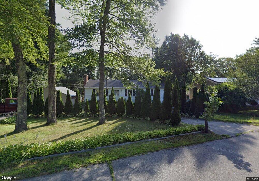 5 Tomahawk Dr, MerriMacK, NH 03054 - photo 1