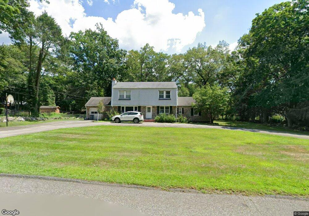 844 Circle Ave, Franklin Lakes, NJ 07417 - photo 1