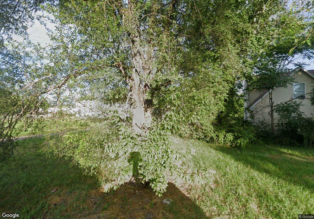 717 Sylvan Ct NE, Canton, OH 44704 - photo 1