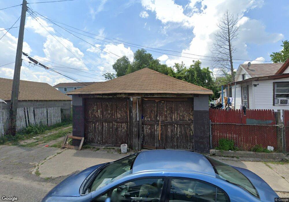 2962 Dearing St, HamtraMcK, MI 48212 - photo 1