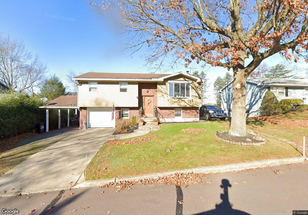 266 Mountain View Dr, Nanticoke, PA 18634 - photo 1