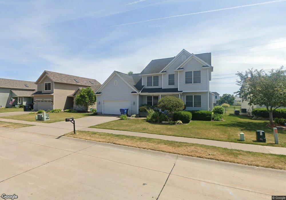 1651 W 67th St, Davenport, IA 52806 - photo 1