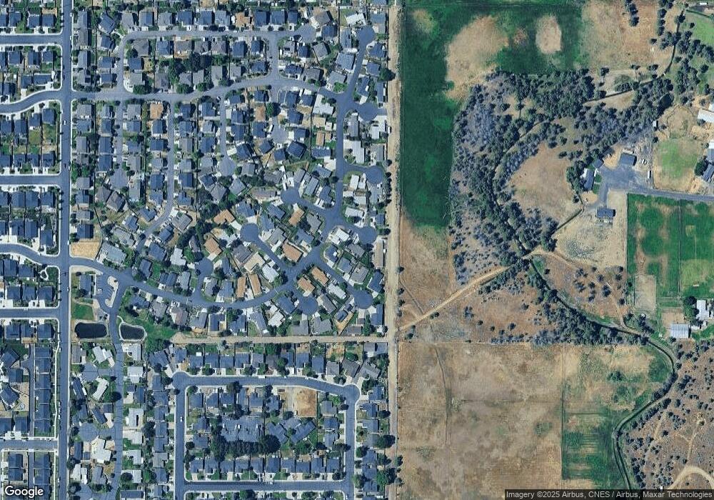 832 NE Crow Ct, Redmond, OR 97756 - photo 1