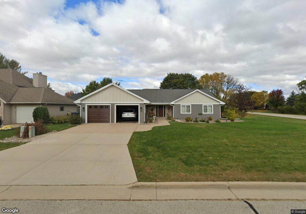 3241 N Country Run Dr, Appleton, WI 54914 - photo 1