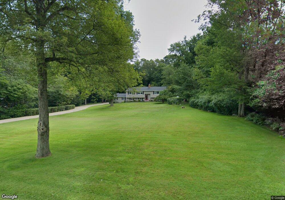 10 Fox Run Ln S, Newtown, CT 06470 - photo 1