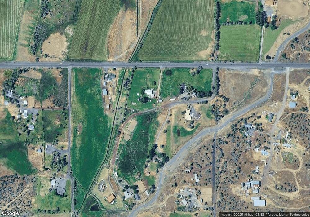 7 NE 29th Ct, Redmond, OR 97756 - photo 1