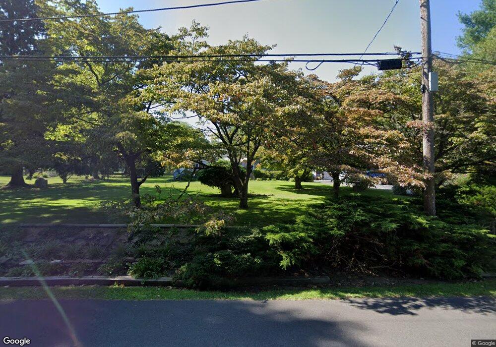 5965 Stovers Mill Rd, Doylestown, PA 18902 - photo 1