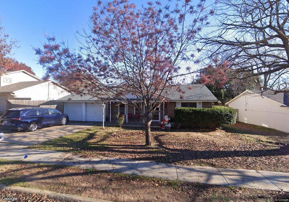 924 Gettysburg Place, Bedford, TX 76022 - photo 1