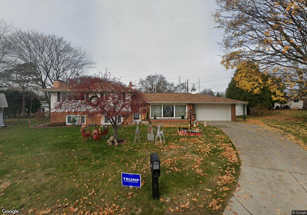 2317 Scenic Ct, Port Huron, MI 48060 - photo 1