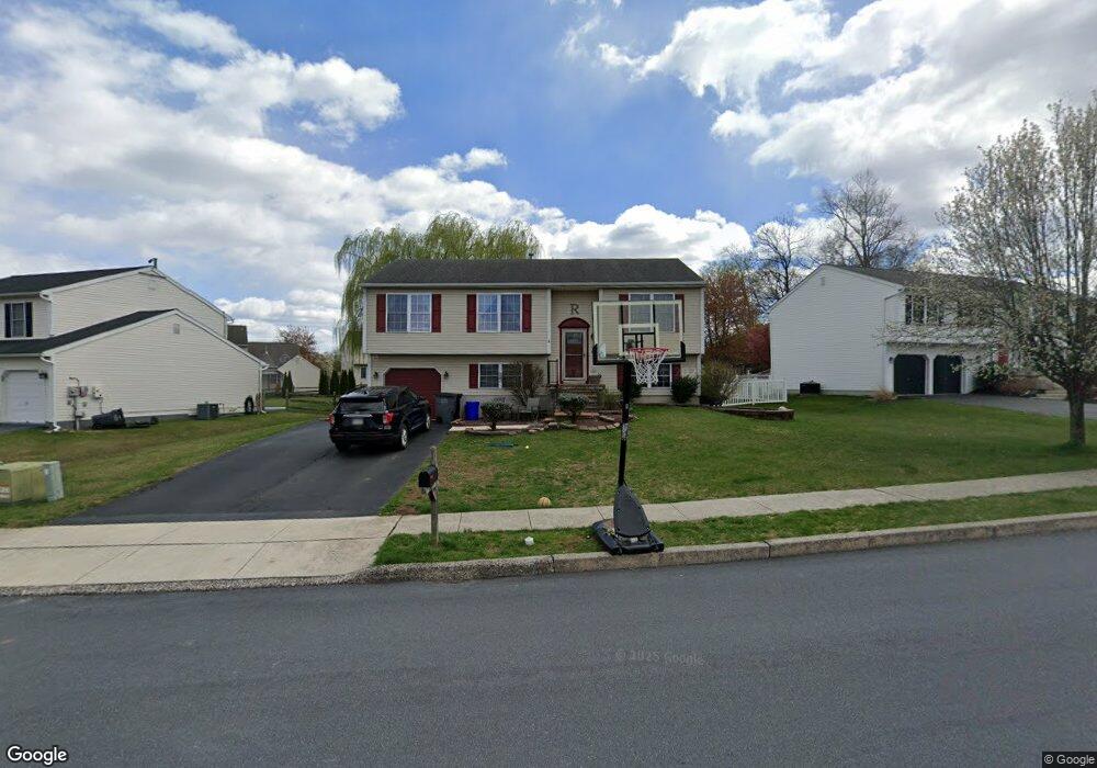 4333 Hillside Rd, Reading, PA 19606 - photo 1