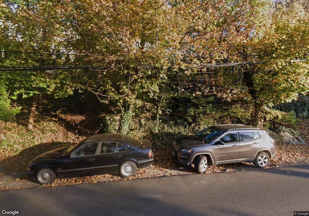 6 Neighborly Way, Riverside, CT 06878 - photo 1