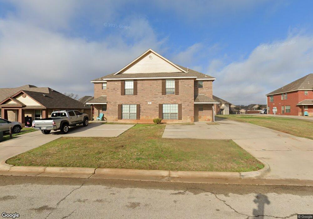 305 Kourtney Ct, Weatherford, TX 76086 - photo 1