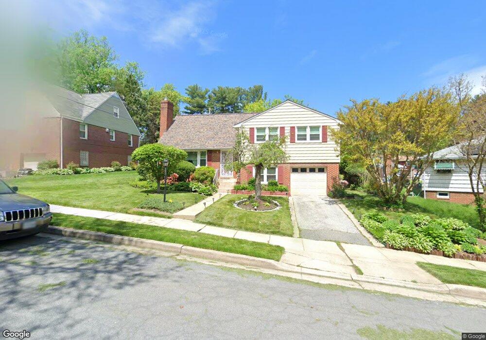 6704 Collinsdale Rd, Parkville, MD 21234 - photo 1