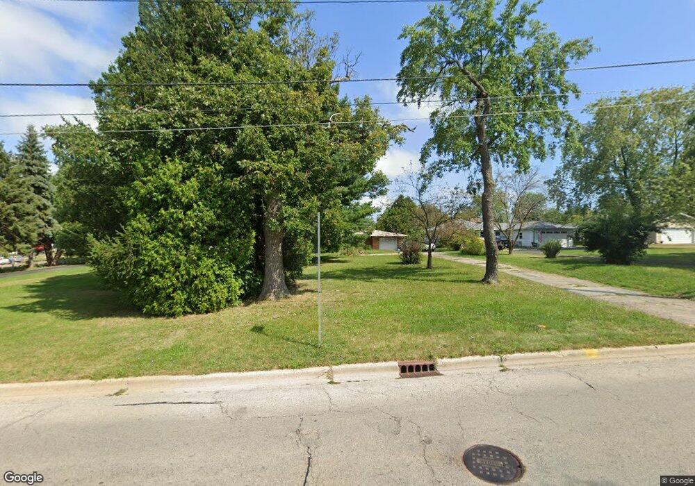 2611 N Mcaree Rd, Waukegan, IL 60087 - photo 1