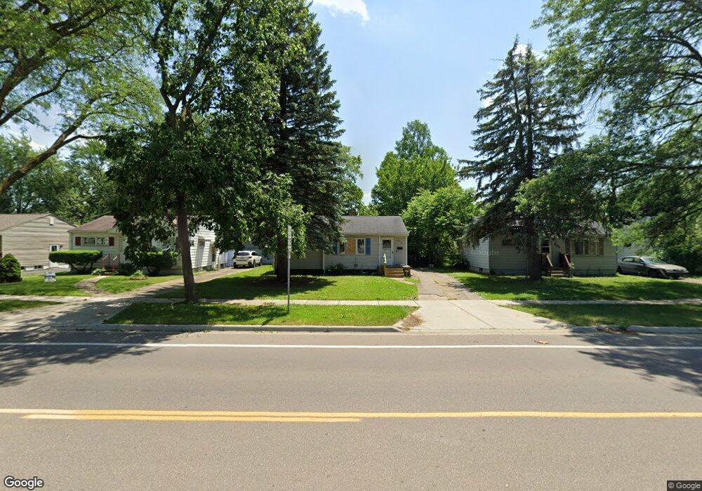 808 E Atherton Rd, Flint, MI 48507 - photo 1