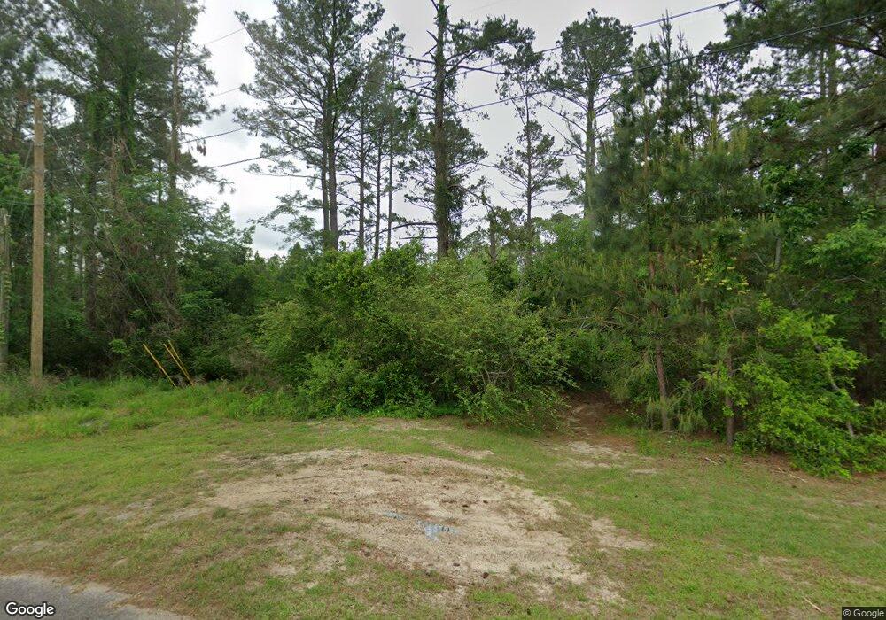 321 Edgewood Cir, Douglas, GA 31533 - photo 1