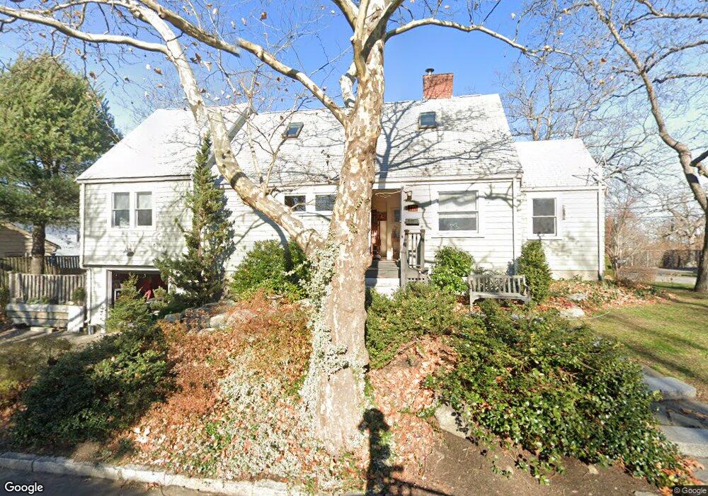 112 Rublee St, Arlington, MA 02476 - photo 1