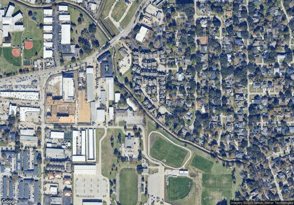 1615 Pinot Cir, Houston, TX 77055 - photo 1