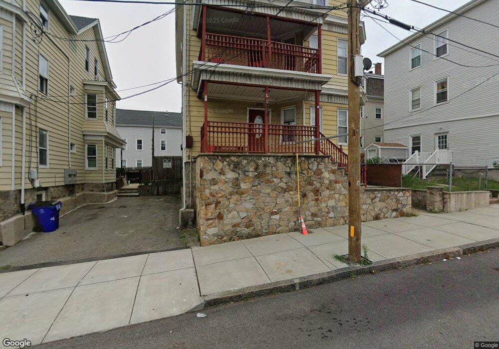 328 Broadway unit 3, Fall River, MA 02721 - photo 1