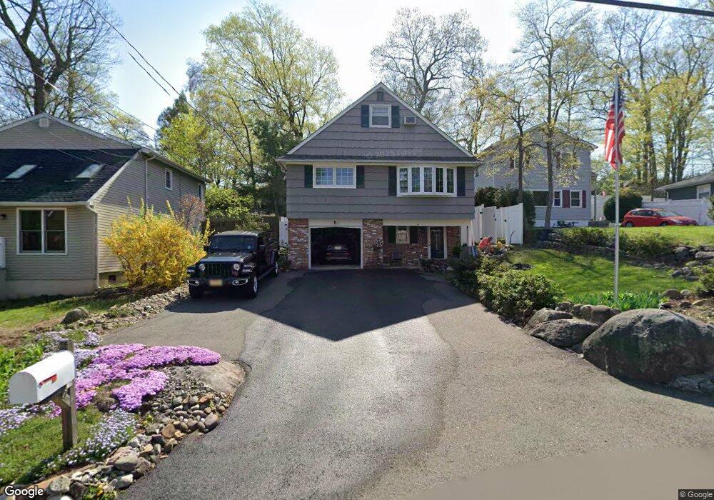 19 Pequot Rd, Ringwood, NJ 07456 - photo 1