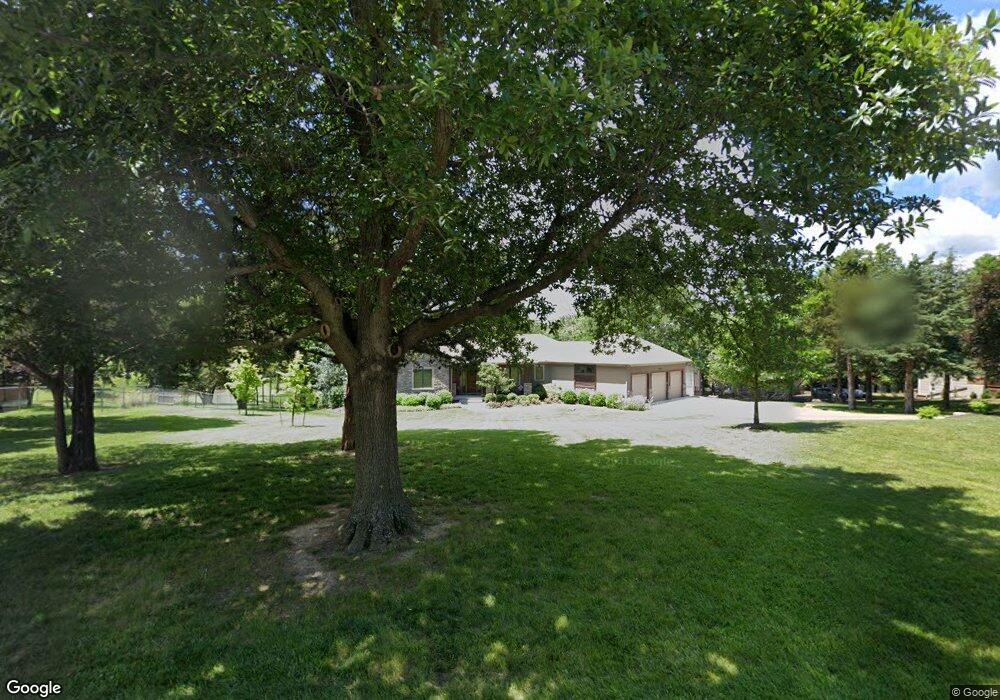 5610 Clare Rd, Shawnee, KS 66226 - photo 1