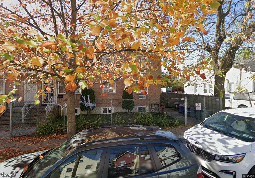 11010 159th St, Jamaica, NY 11433 - photo 1