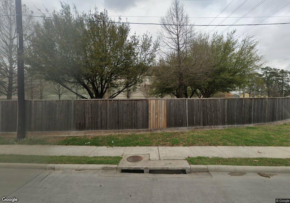 3330 Pinemont Dr, Houston, TX 77018 - photo 1