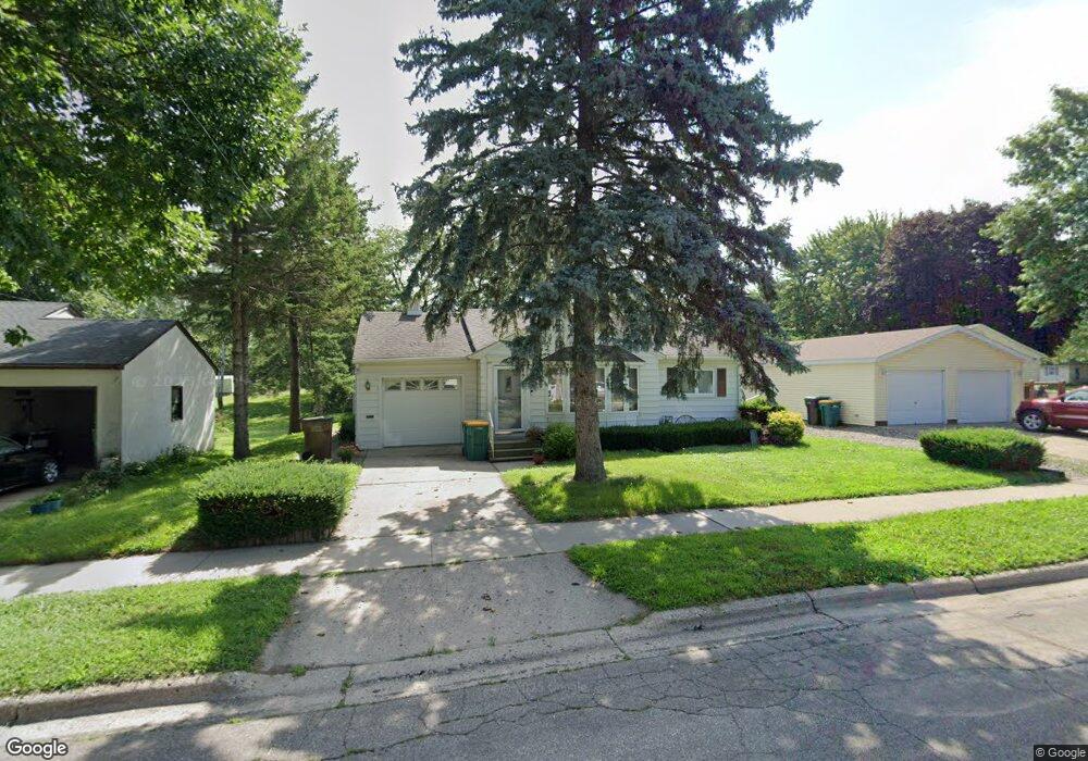 904 Ulstad Ave, Albert Lea, MN 56007 - photo 1