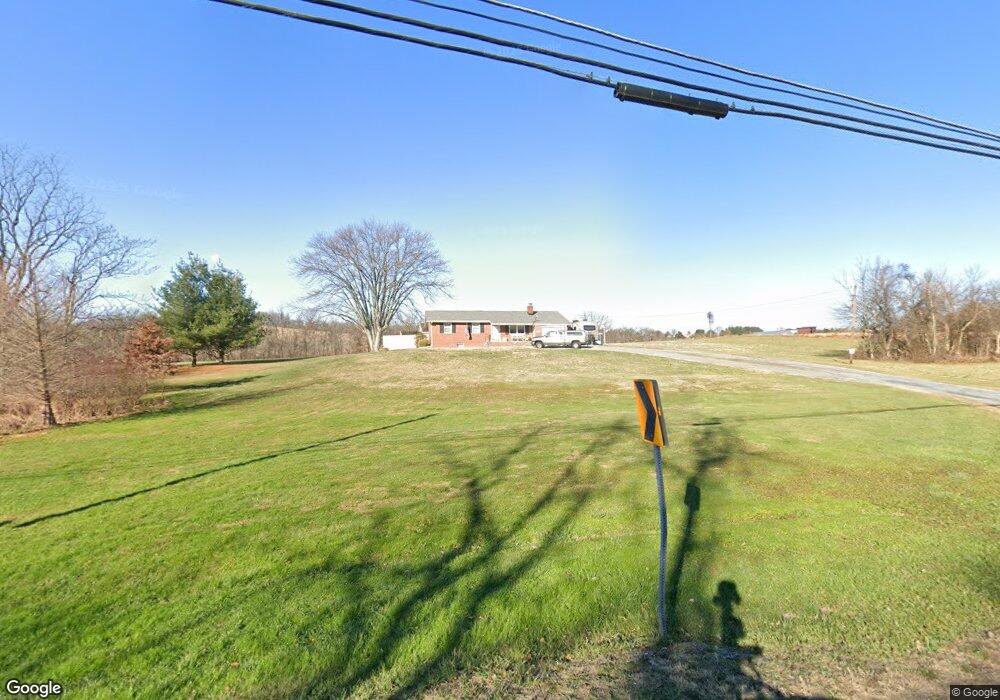 7916 Hollow Rd, Middletown, MD 21769 - photo 1