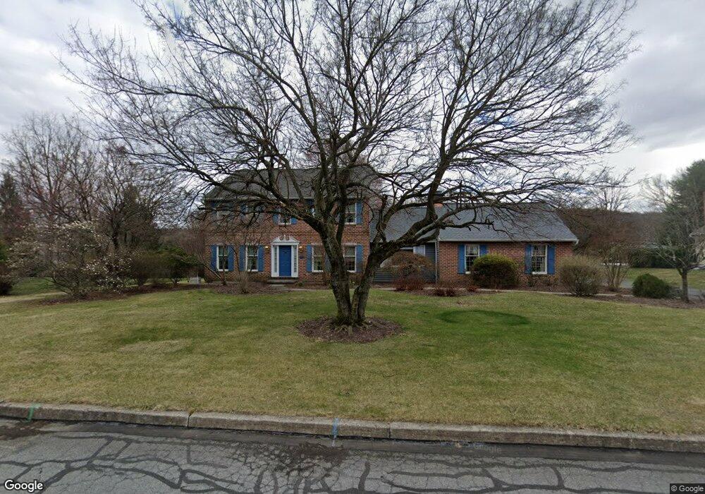 71 Flint Ridge Dr, Reading, PA 19607 - photo 1