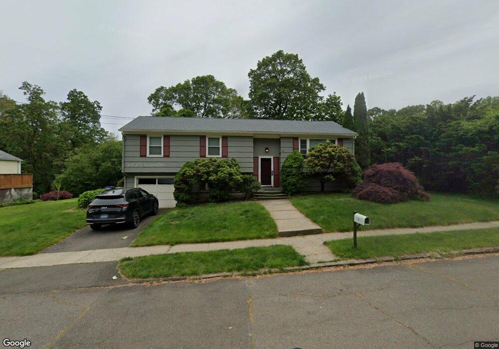 11 Cold Spring Rd, West Haven, CT 06516 - photo 1