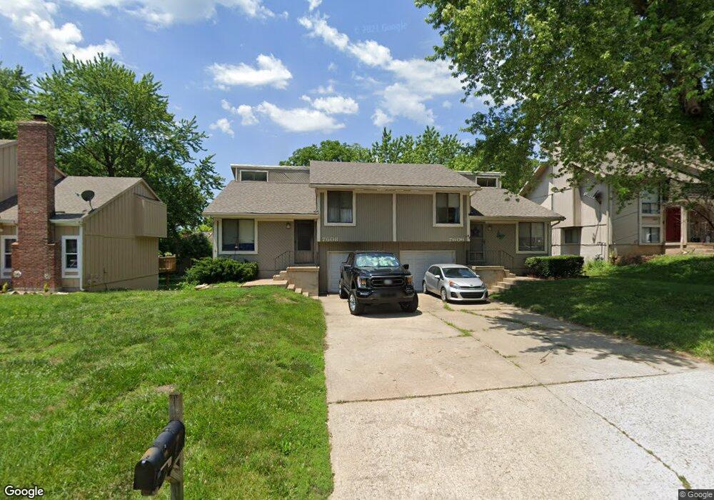 7606 Monrovia St, Shawnee, KS 66216 - photo 1