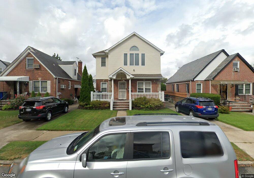 6922 183rd St, Fresh Meadows, NY 11365 - photo 1