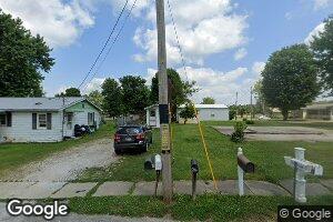 16 E 2nd St, Birdseye, IN 47513