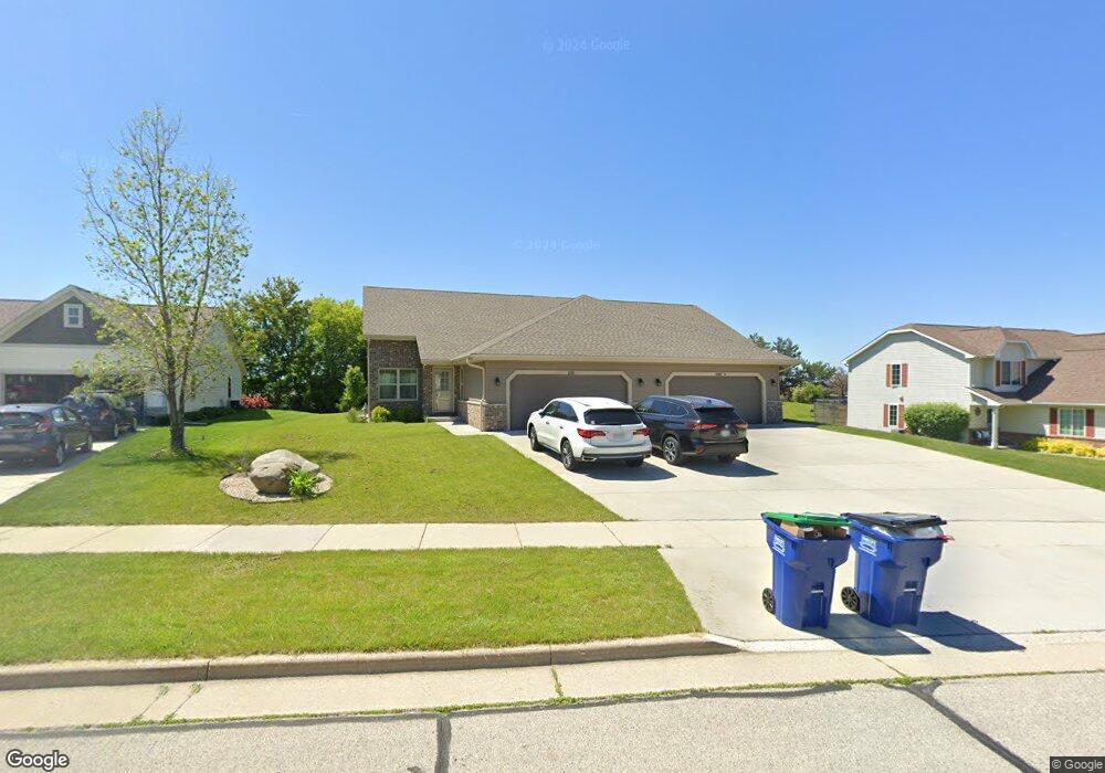 1149 Ellys Way unit 1151, Slinger, WI 53086 - photo 1