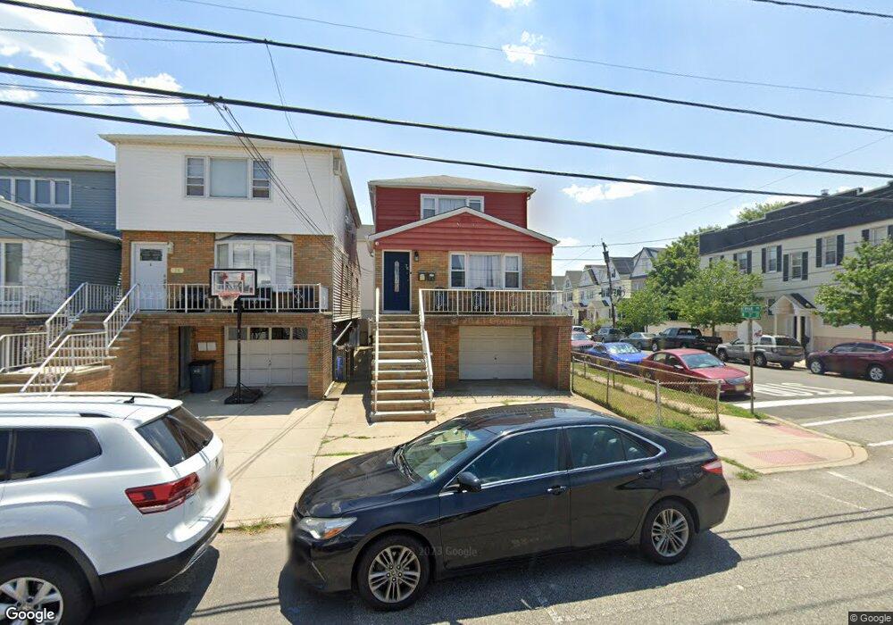76 W 3rd St unit 2, Bayonne, NJ 07002 - photo 1