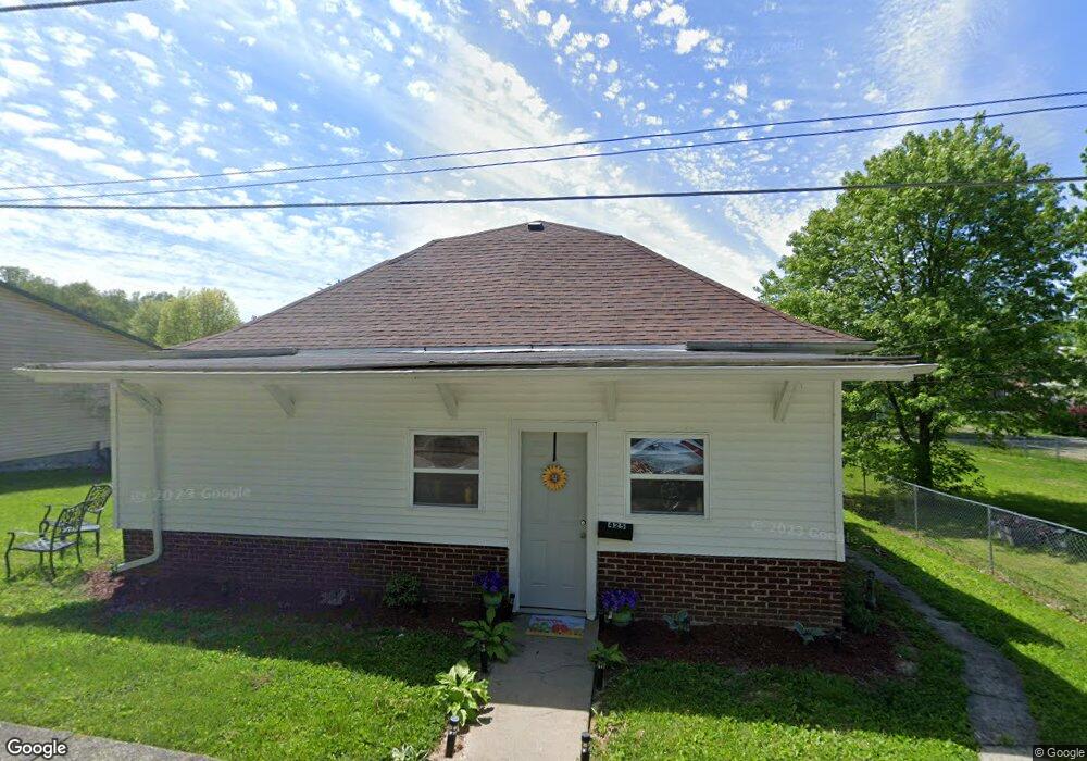 425 Lemmon St, Corydon, IN 47112 - photo 1