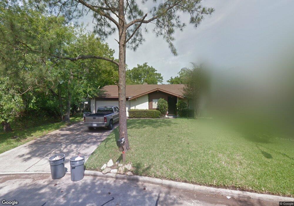 3914 Townes Forest Rd, Friendswood, TX 77546 - photo 1