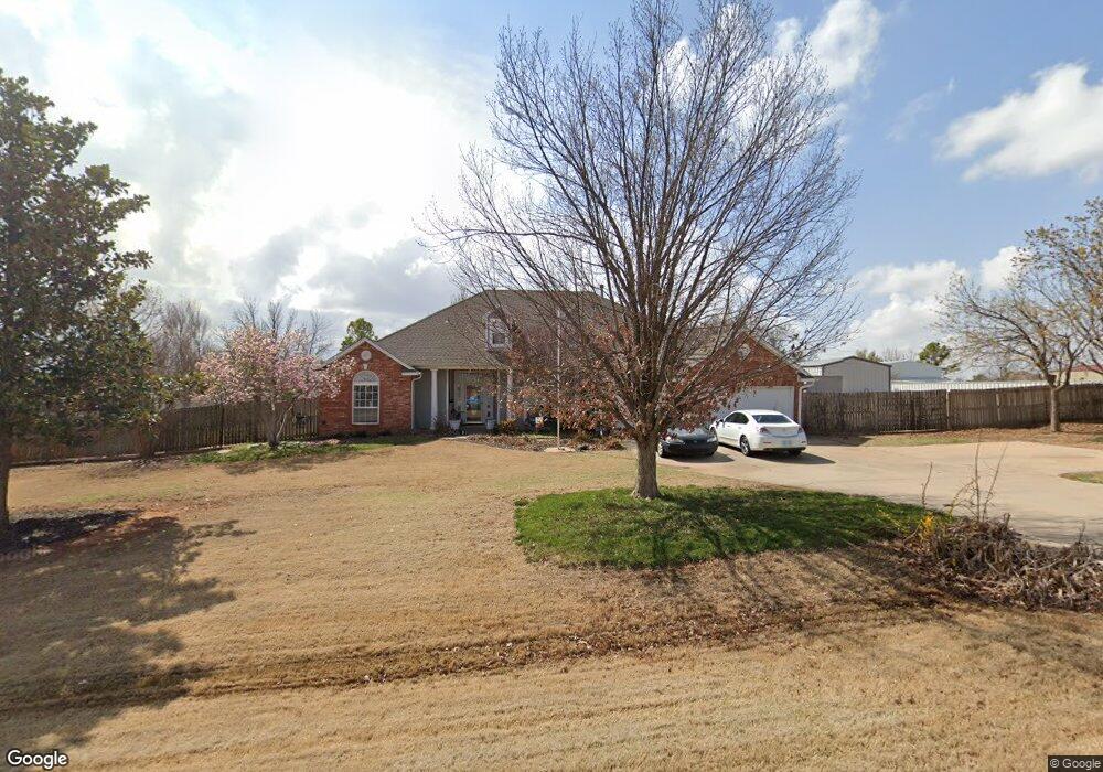2112 NE 15th St, Moore, OK 73160 - photo 1