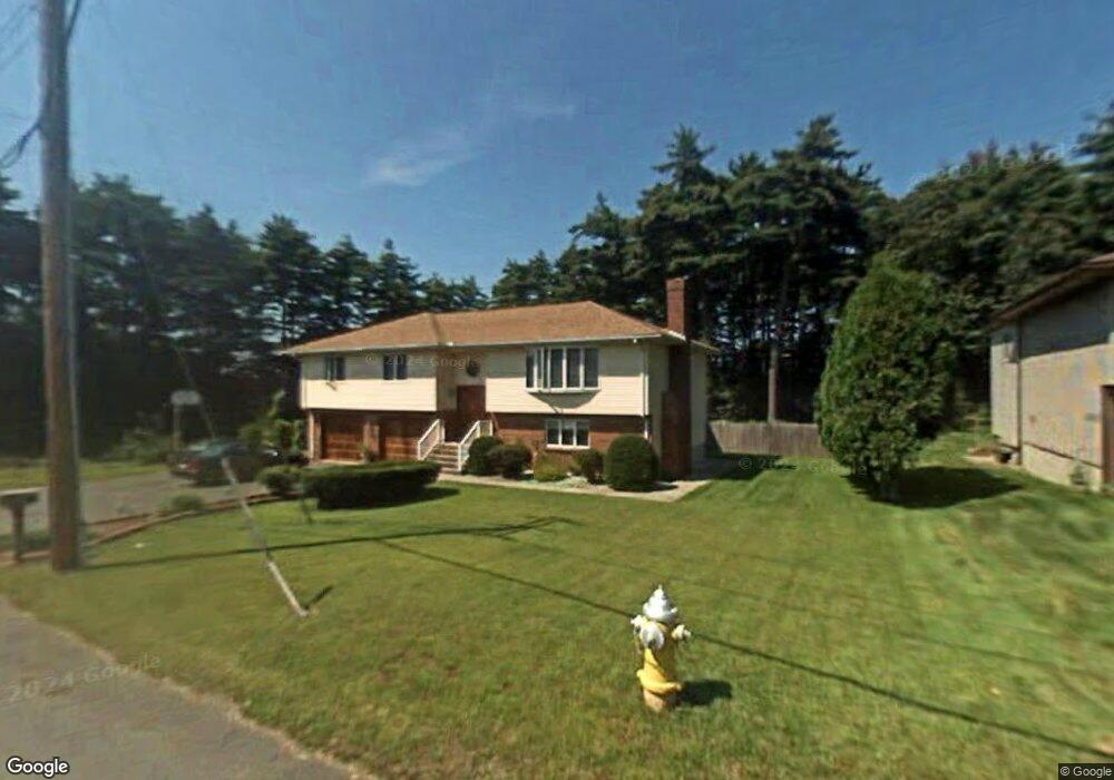 877 East St, Ludlow, MA 01056 - photo 1