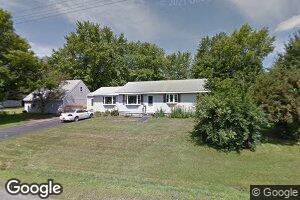 26 Bridge St, Richmond, ME 04357
