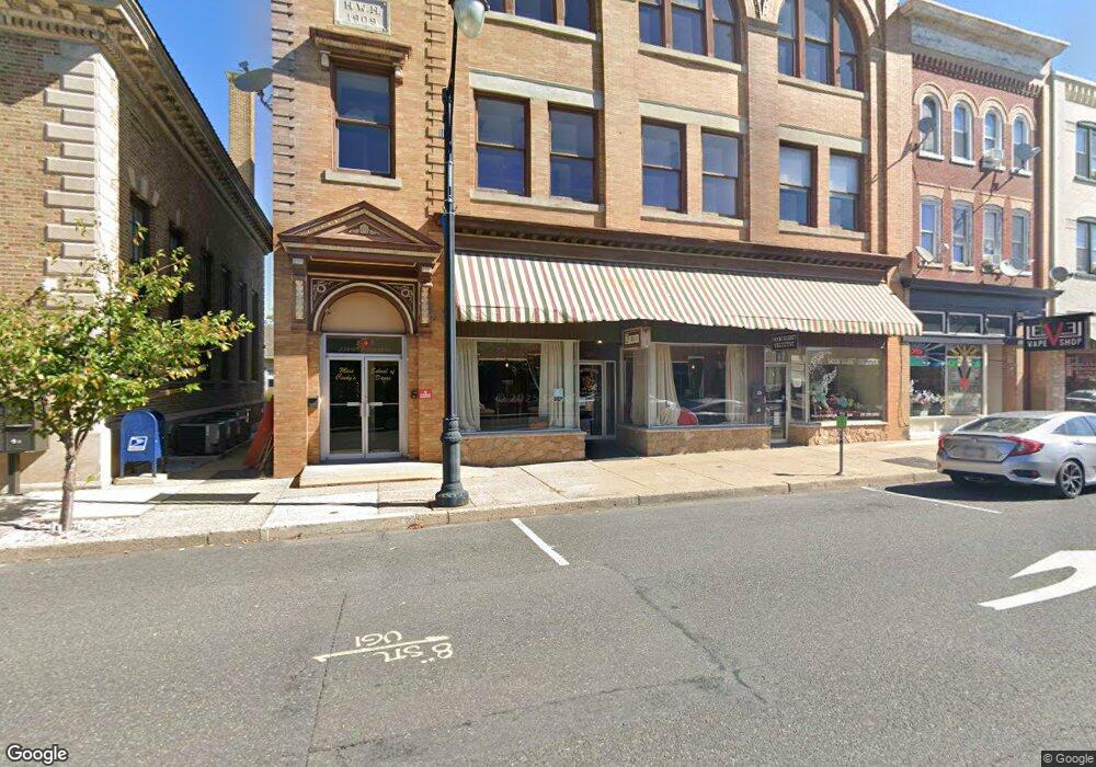 239 W Broad St, Quakertown, PA 18951 - photo 1