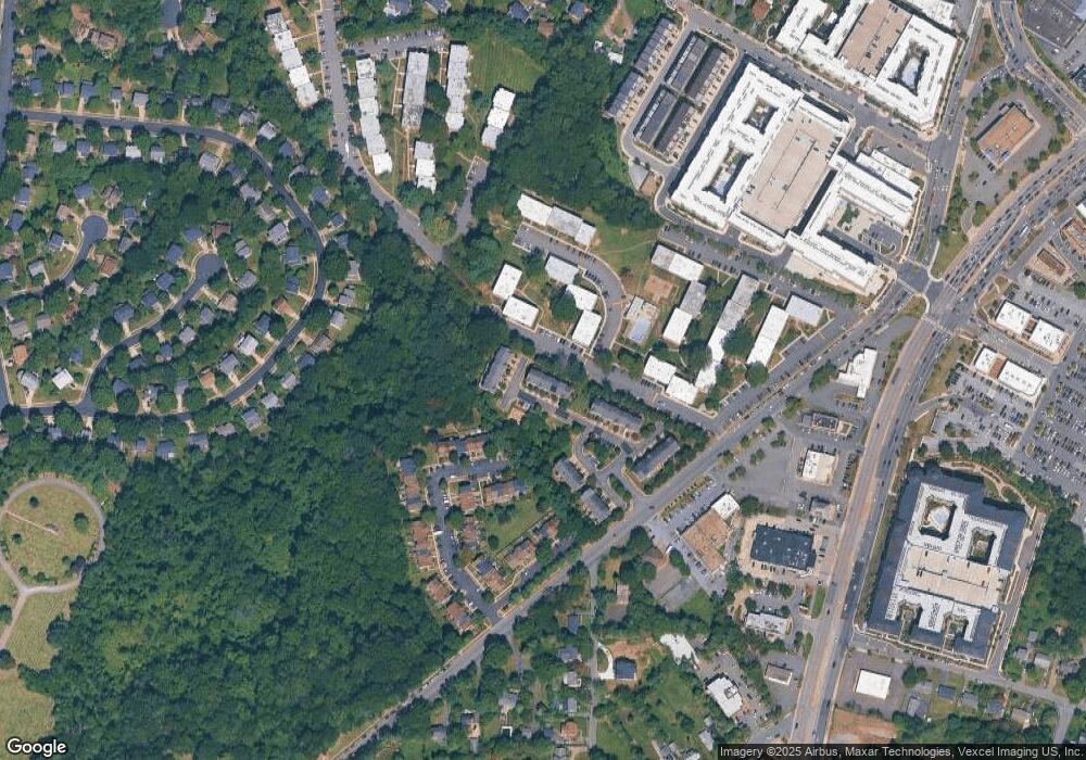 2948 Huntington Grove Square, Alexandria, VA 22306 - photo 1