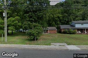 613 Main St, Man, WV 25635