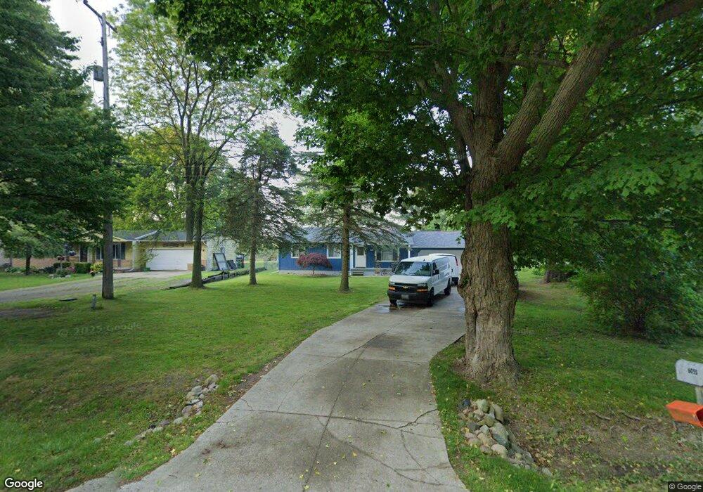 6054 E Carpenter Rd, Flint, MI 48506 - photo 1