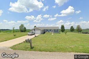 1911 N Fairview Ct, Mendon, IL 62351