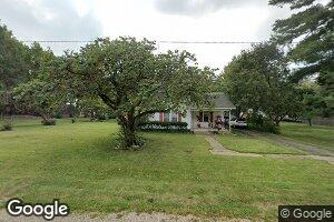 290 E Tanner St, Waverly, IL 62692
